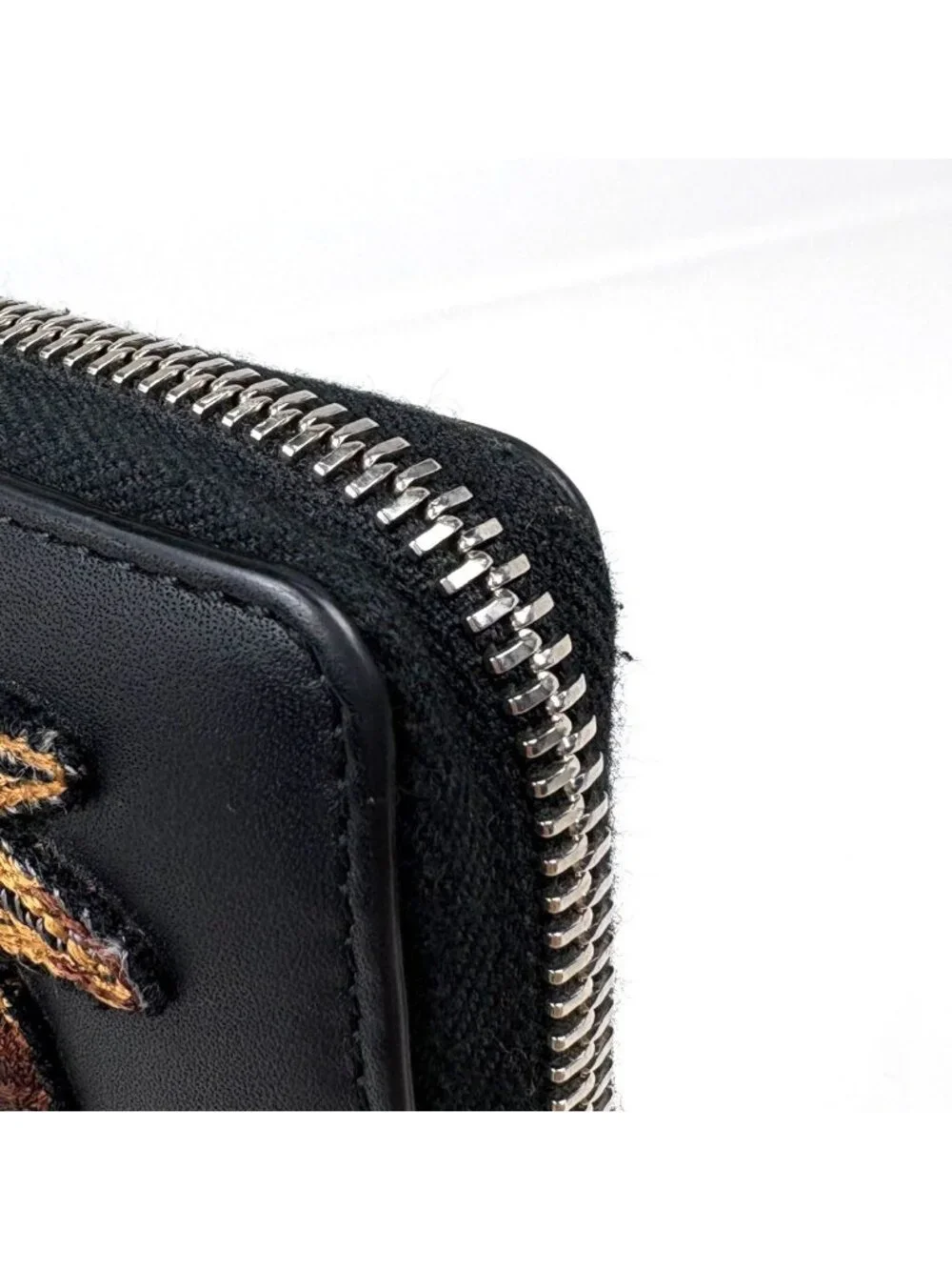 Gucci Wallet Embroidery Round Zip Leather Black